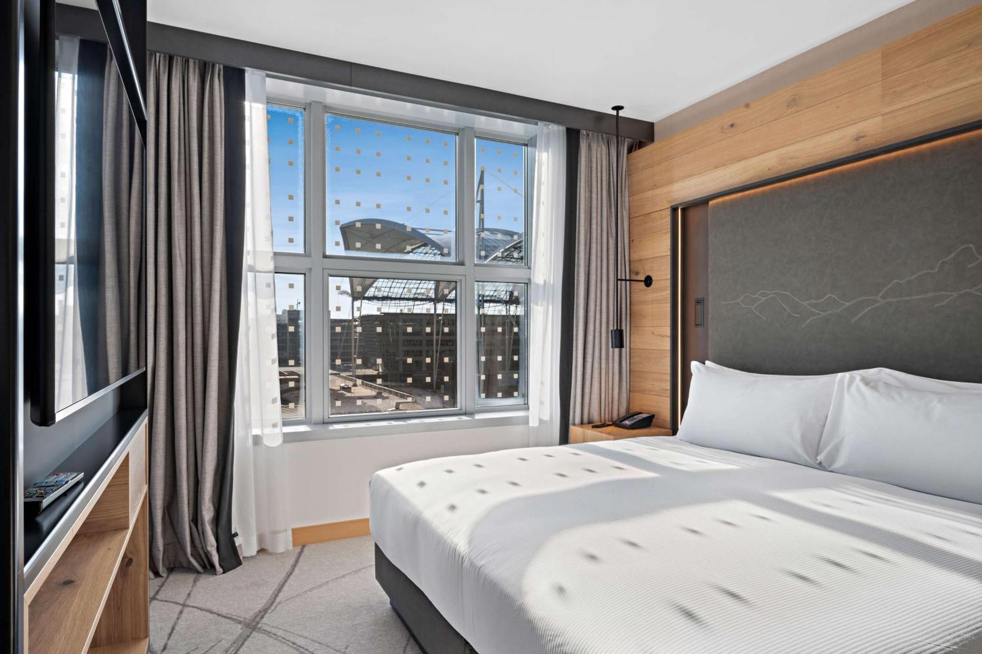 Hilton Munich Airport Hotel 4*