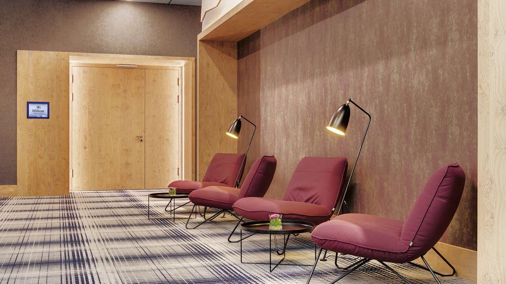 Hotel Hilton Munich Airport 4*