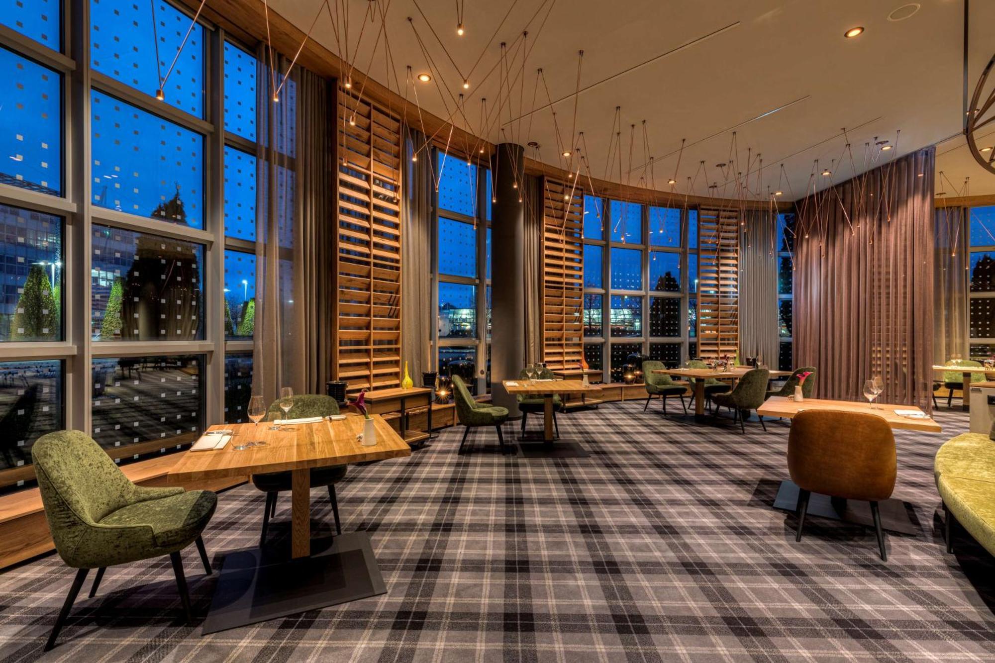 Hilton Munich Airport 4*
